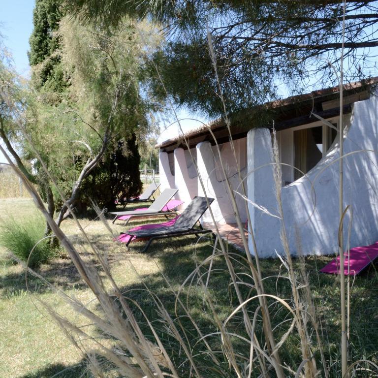 Hotel La Palunette Saintes-Maries-de-la-Mer Bagian luar foto
